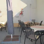 Pustane Neu Zauche