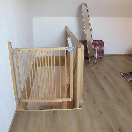 Pustane * Neu Zauche